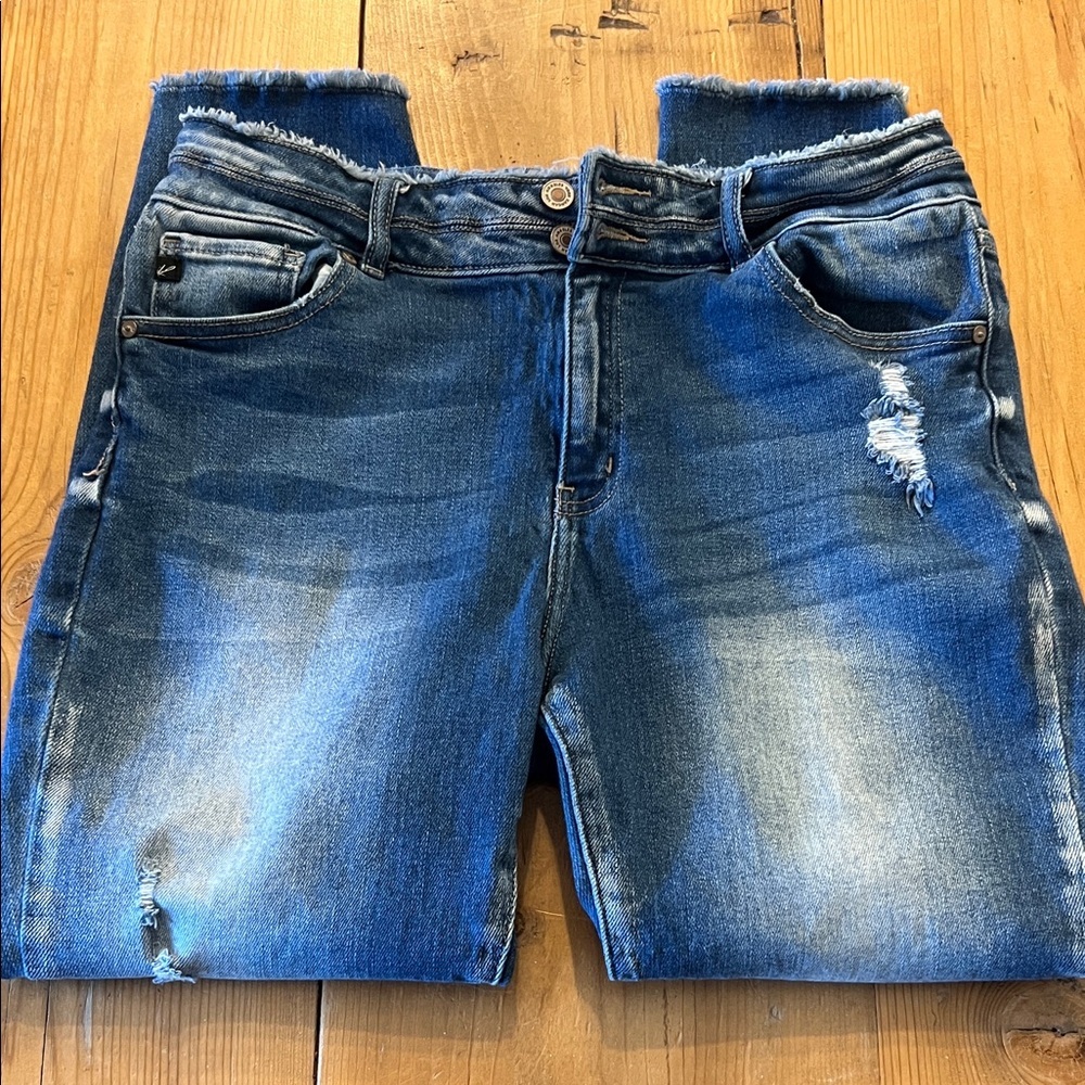 KanCan Blue Distressed Ankle Crop Jeans